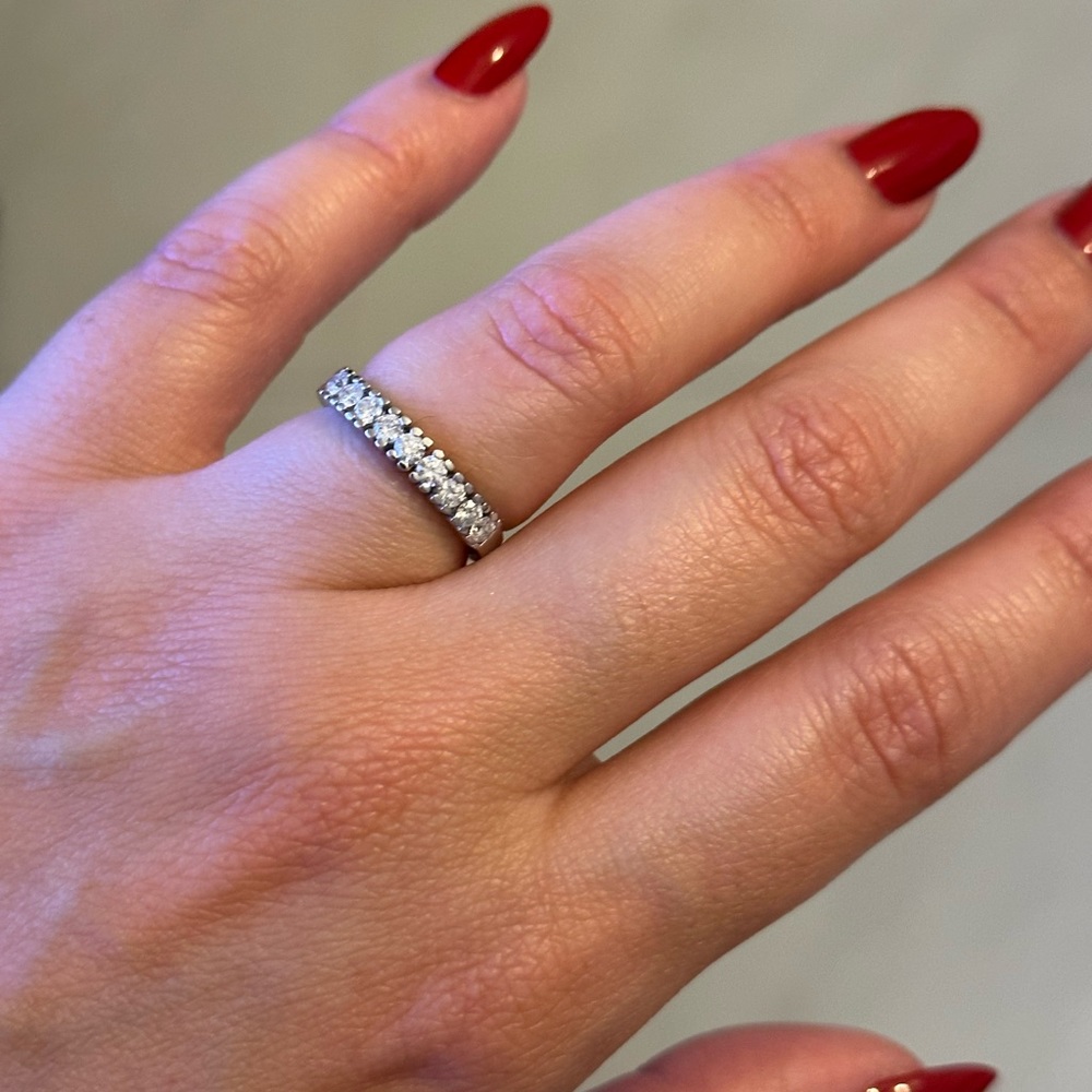 Tous ring